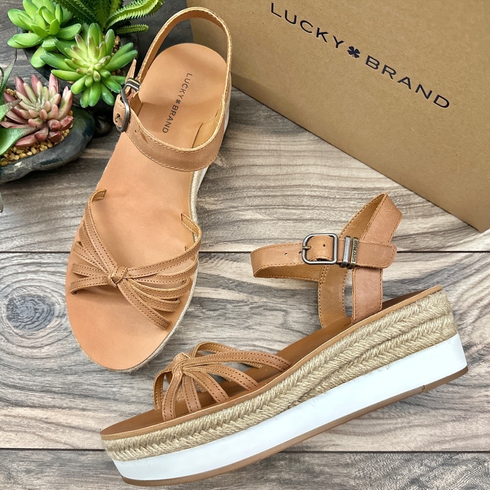 NIB Lucky Brand Juniffer Platform Wedge Sandal Latte Dress Winter Haze 9M